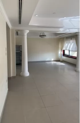 Residential Ready Property 4 Bedrooms S/F Townhouse  for rent in Al Sadd , Doha #7544 - 1  image 